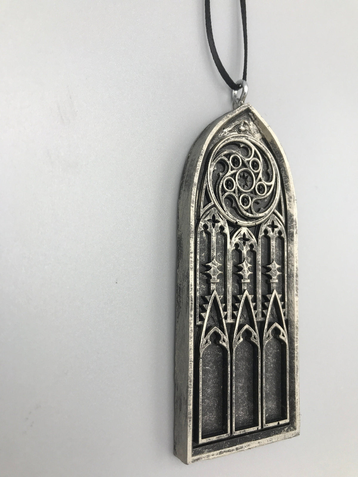 Gothic Cathedral Arch Ornament, Pewter Finish | Unique Gothic Home Decor | Resin Medieval Architecture, Gothic Ornament Holiday Decor