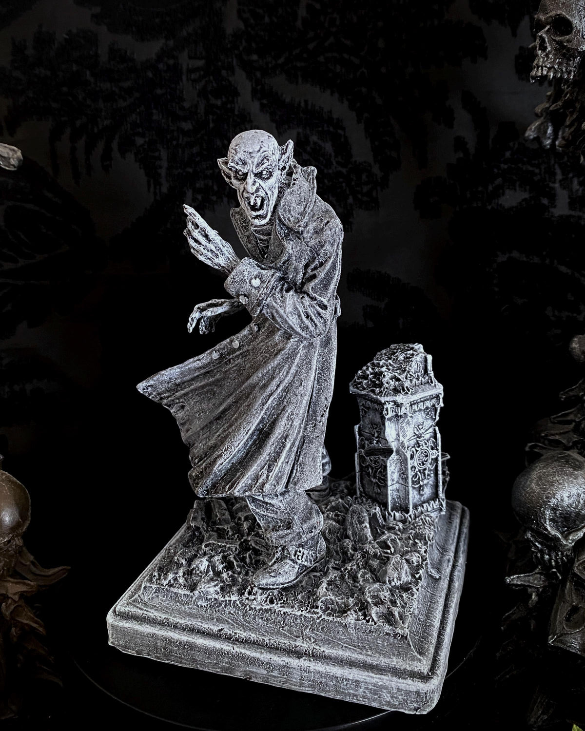Dracula: Nosferatu Statue,Resin Sculpture | Legendary Vampire Figurine | Victorian Gothic Undead Creature| Dark Art Gift Spooky Home Decor