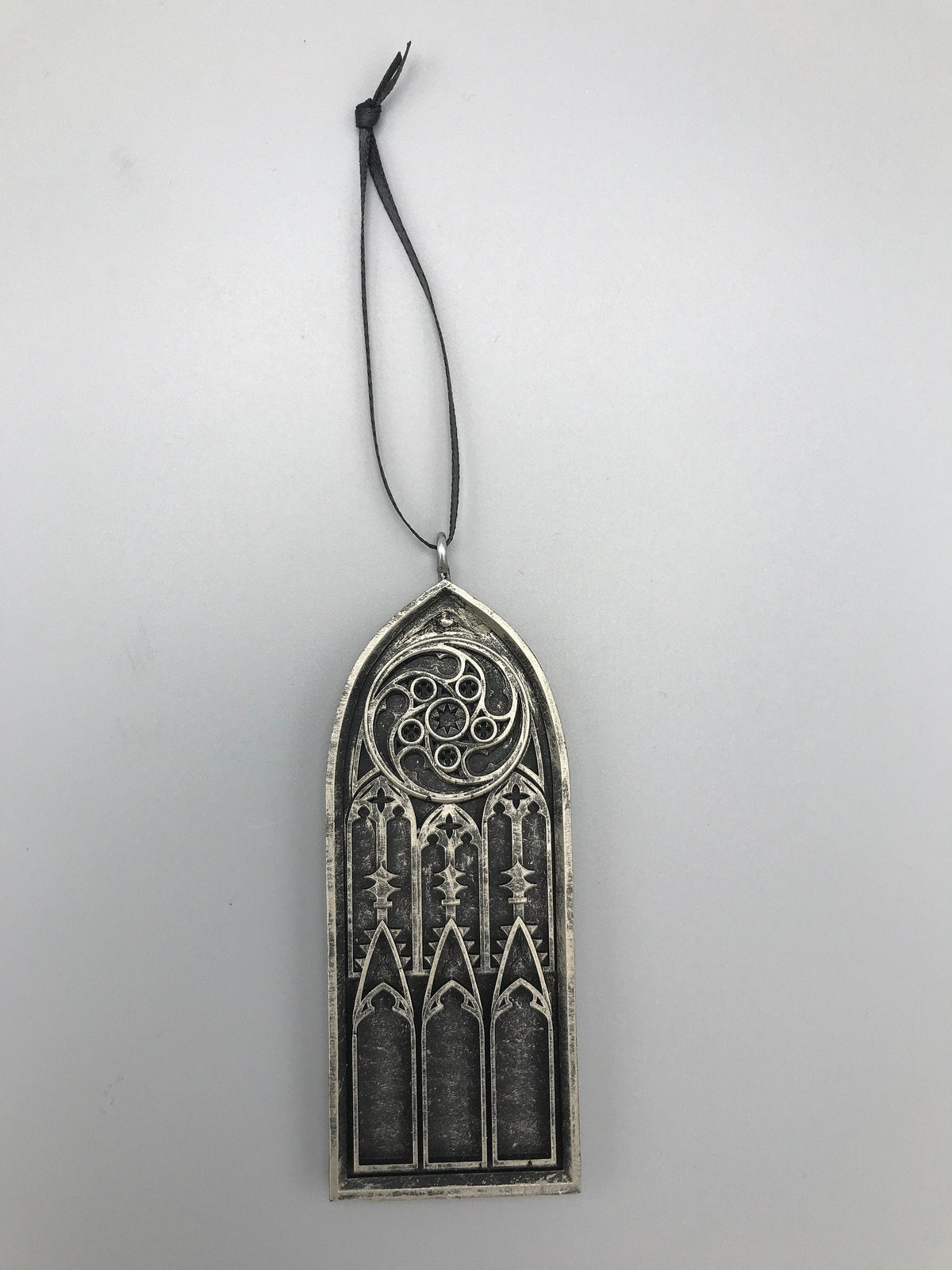 Gothic Cathedral Arch Ornament, Pewter Finish | Unique Gothic Home Decor | Resin Medieval Architecture, Gothic Ornament Holiday Decor